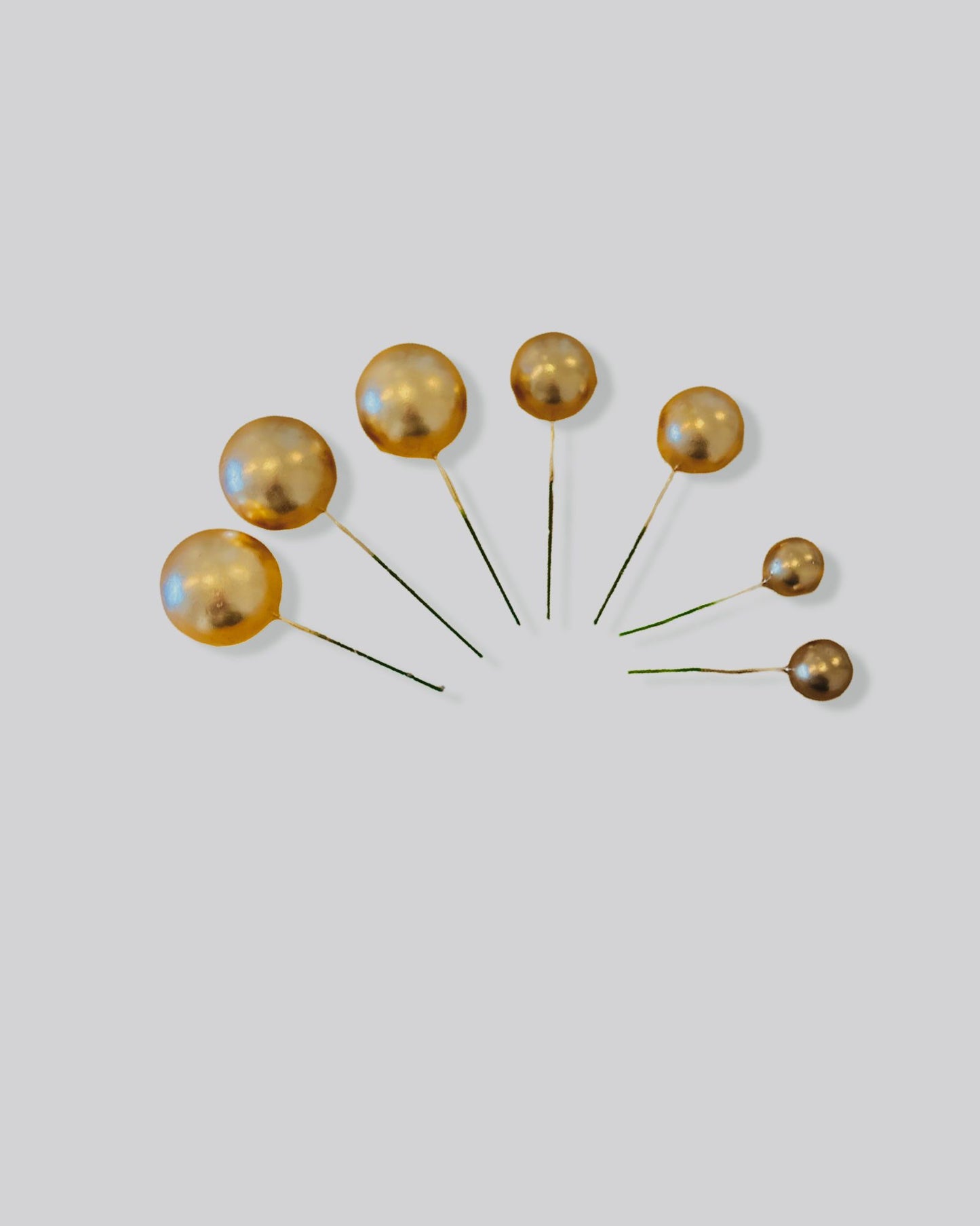 طابات للزينة لون ذهبي