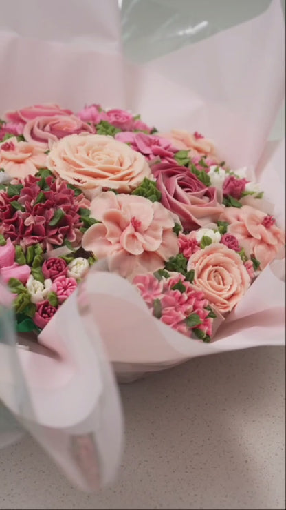 ضمة الورد بكريم الزبدة